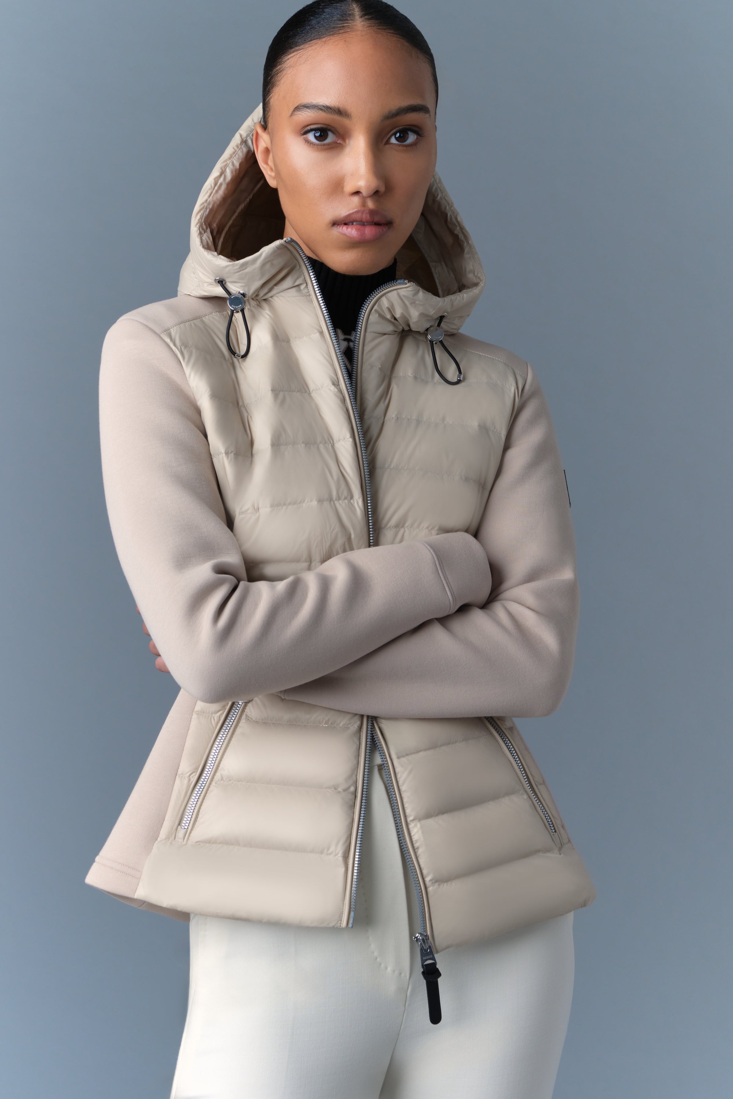 Della-R, Hybrid jacket with hood